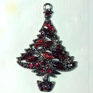 Classy Minimalist Silver Tone Red Rhinestone Christmas Tree Pendant
